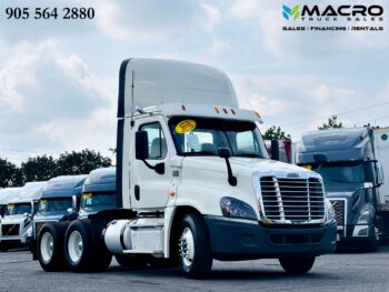 2015 Freightliner Daycab, IN STOCK !!