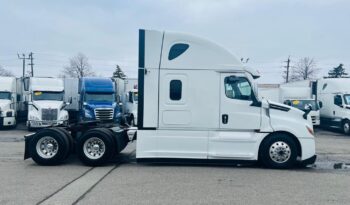2022 Freightliner Cascadia, Excellent Condition IN/OUT !! full